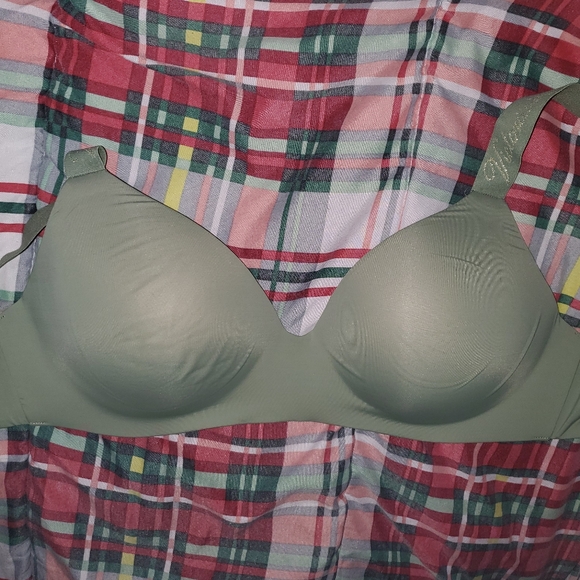 Victoria's Secret Lightly Lined Wireless T-Shirt 34DD Bra - Picture 13 of 14